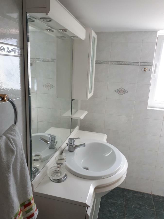 Sea View,Big And Comfortable Appartment In Voula Athens Exterior photo
